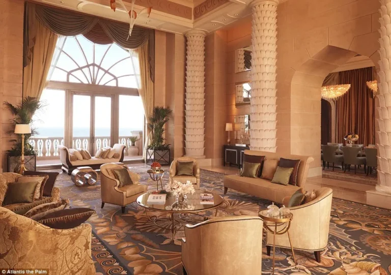 How to Avoid Luxury Suites Tipping Risks: A Strategic Guide to Elite Hospitality