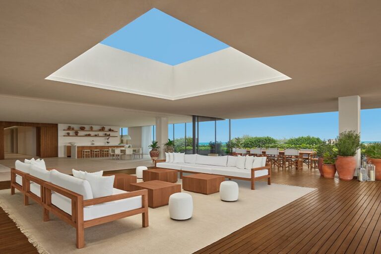 How to Manage Luxury Suites Space Constraints: A Professional Strategy