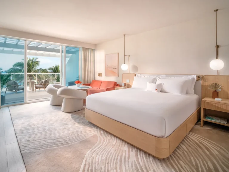Top Coastal Suite Experiences in America: A Professional’s Guide to Maritime Luxury